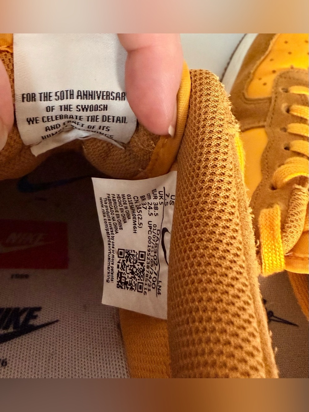Nike Air Force 1'07 SE First Use University Gold Womens 7.5 50th Anniversary - Picture 8 of 12